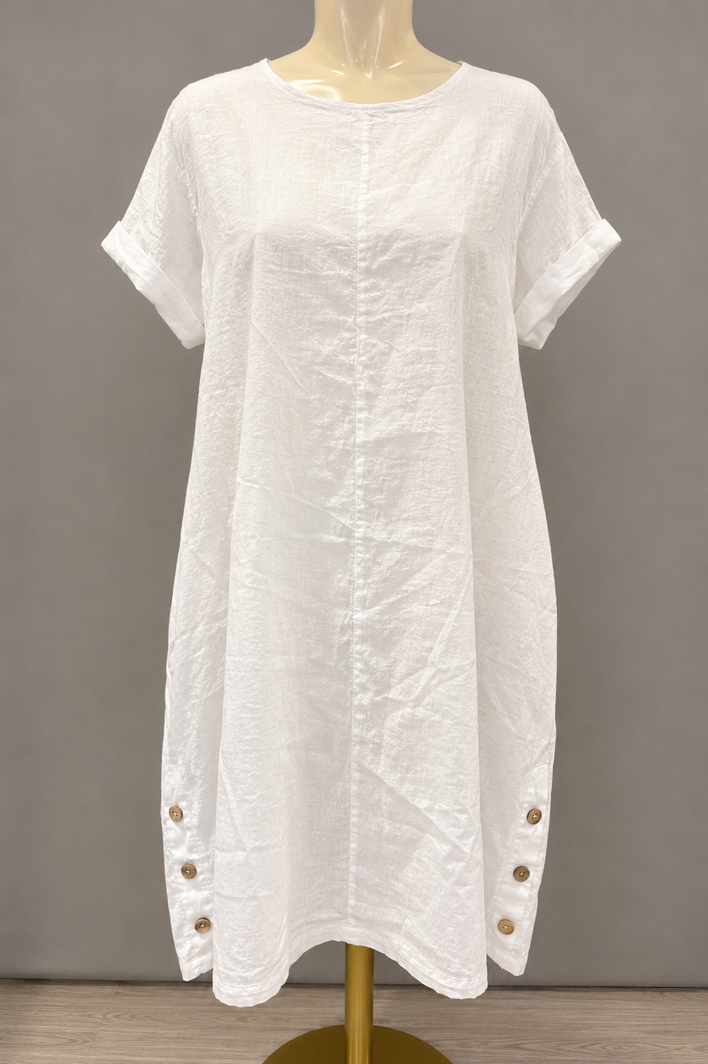 Dress with buttons